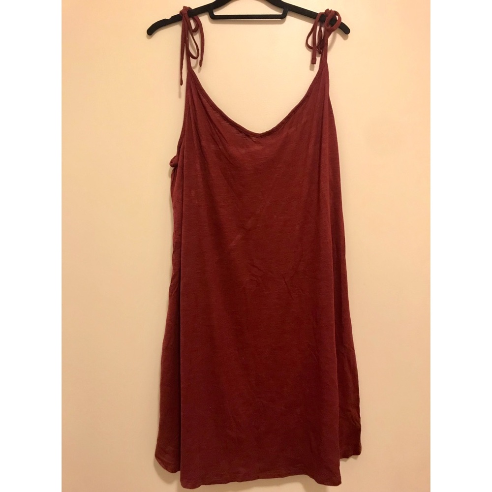Basic Slip-style Dress in Maroon